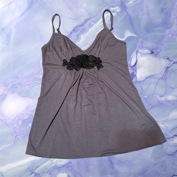 Guess Tops - GUESS JEANS Gray Cami/Tank with Black Floral Appliqué - Size XS